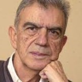 Μένης Κουμανταρέας